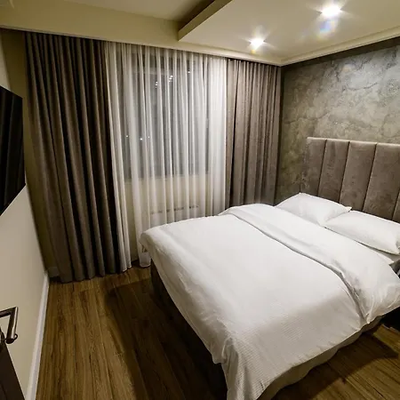 Milanovic Μπιέλινα