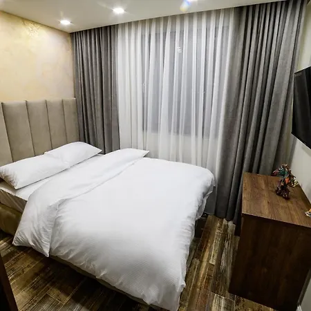 Milanovic * Μπιέλινα